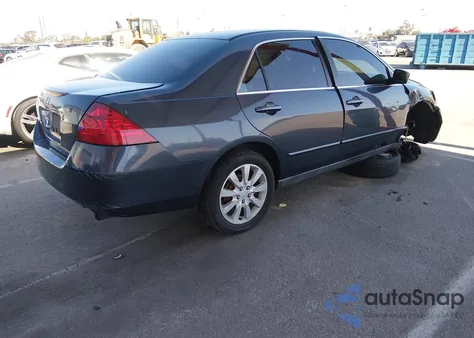 2006 Honda Accord 2.4 Lx z USA, uszkodzony, nr VIN 3HGCM56456G700756